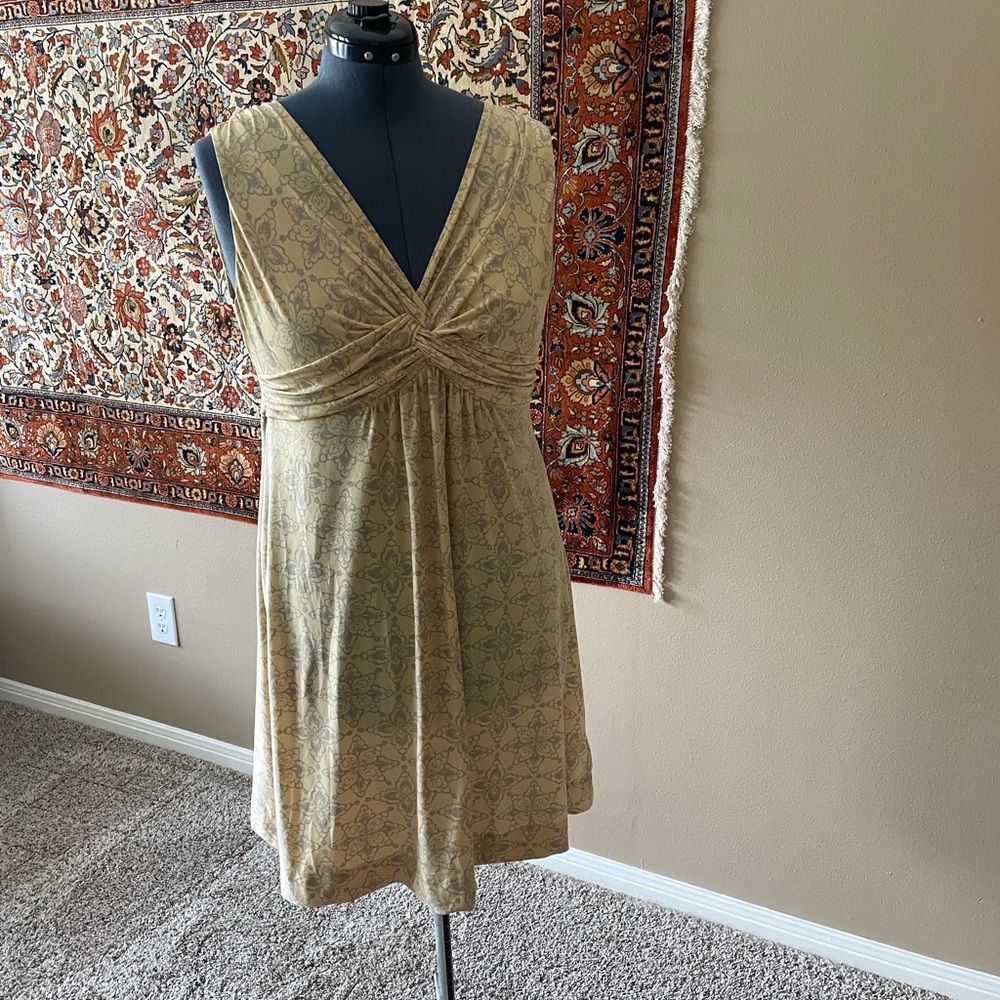 Soft yellow dress